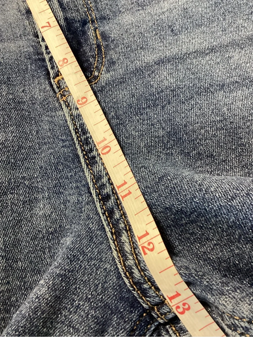 AE 90s Y2KHigh-Rise Slim Mom Jeans in Medium Blue Denim sz 12 - Picture 10 of 11